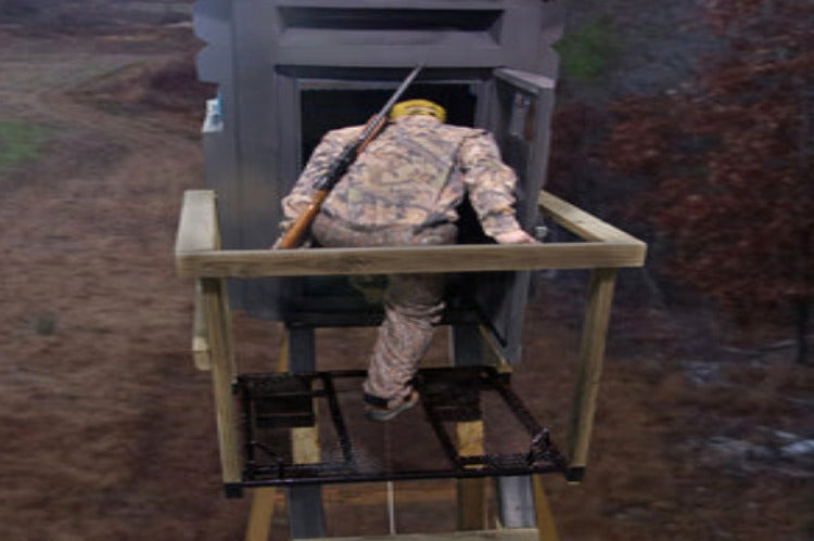 Sportsman’s Condo Deck by Southern Outdoor, a durable and stable elevated platform designed to enhance hunting blinds with improved visibility and comfort.