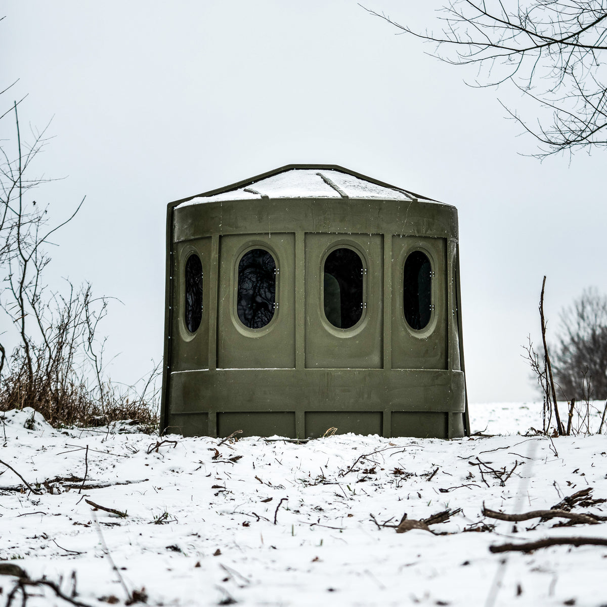 Maverick XL Hunting Blind in Green with Tinted Windows 00320