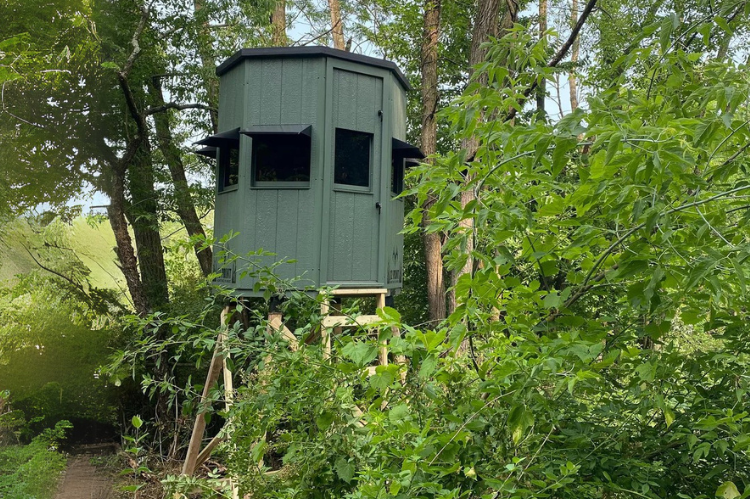 12 Point 6-Foot Octagon Hunting Blind