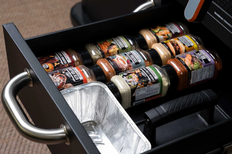 Blackstone 1923 Patio 36" Griddle with Air Fryer Combo, durable Blackstone griddle built for hearty hunting camp meals