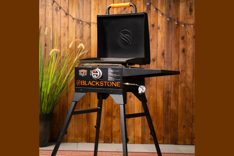 Blackstone 17" Griddle with Hood 1939, portable 17 inch Blackstone griddle for outdoor cooking