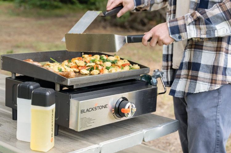 Blackstone 17" Tabletop Griddle 2142, portable Blackstone tabletop griddle perfect for hunting trips and outdoor cooking, delivering even heat and easy cleanup
