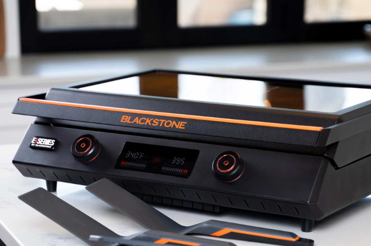 Blackstone E Series 22" Electric Tabletop Griddle with Hood 8001, portable electric Blackstone griddle designed for precise heat and easy outdoor cooking