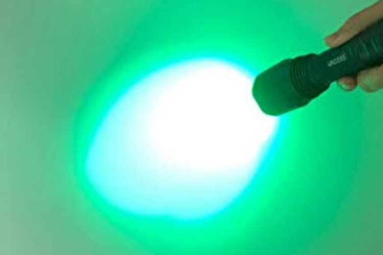 Whitetail Deer Blood Tracking Light Green/Red/Blue Cree LED Flashlight - HuntingblindsHQ