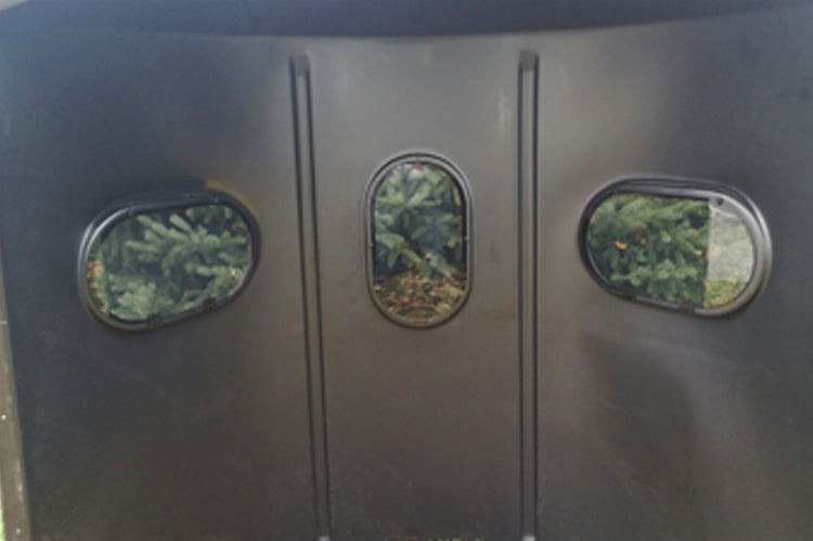 Maverick 5-Shooter GX Deer Blind in Green with Tinted Windows