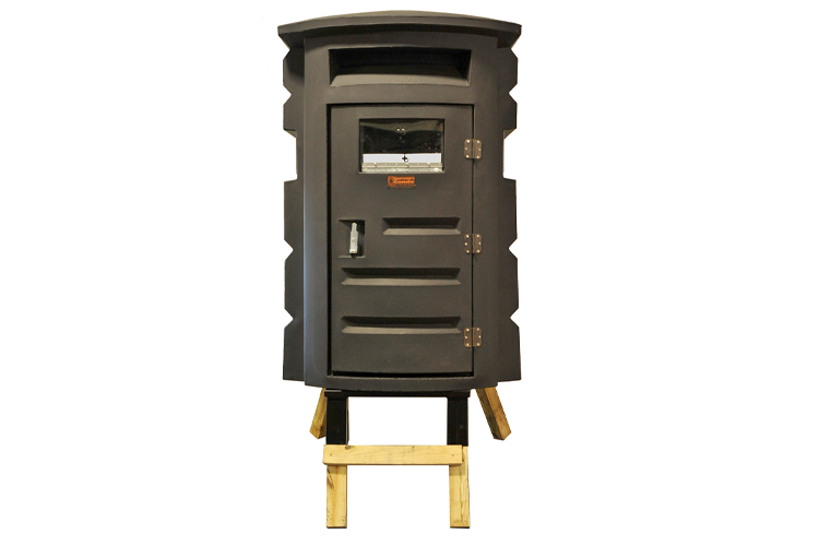 Sportsman's Condo The SC-2 Hunting Blind – Durable, fully enclosed one-piece design for ultimate concealment and protection while hunting.